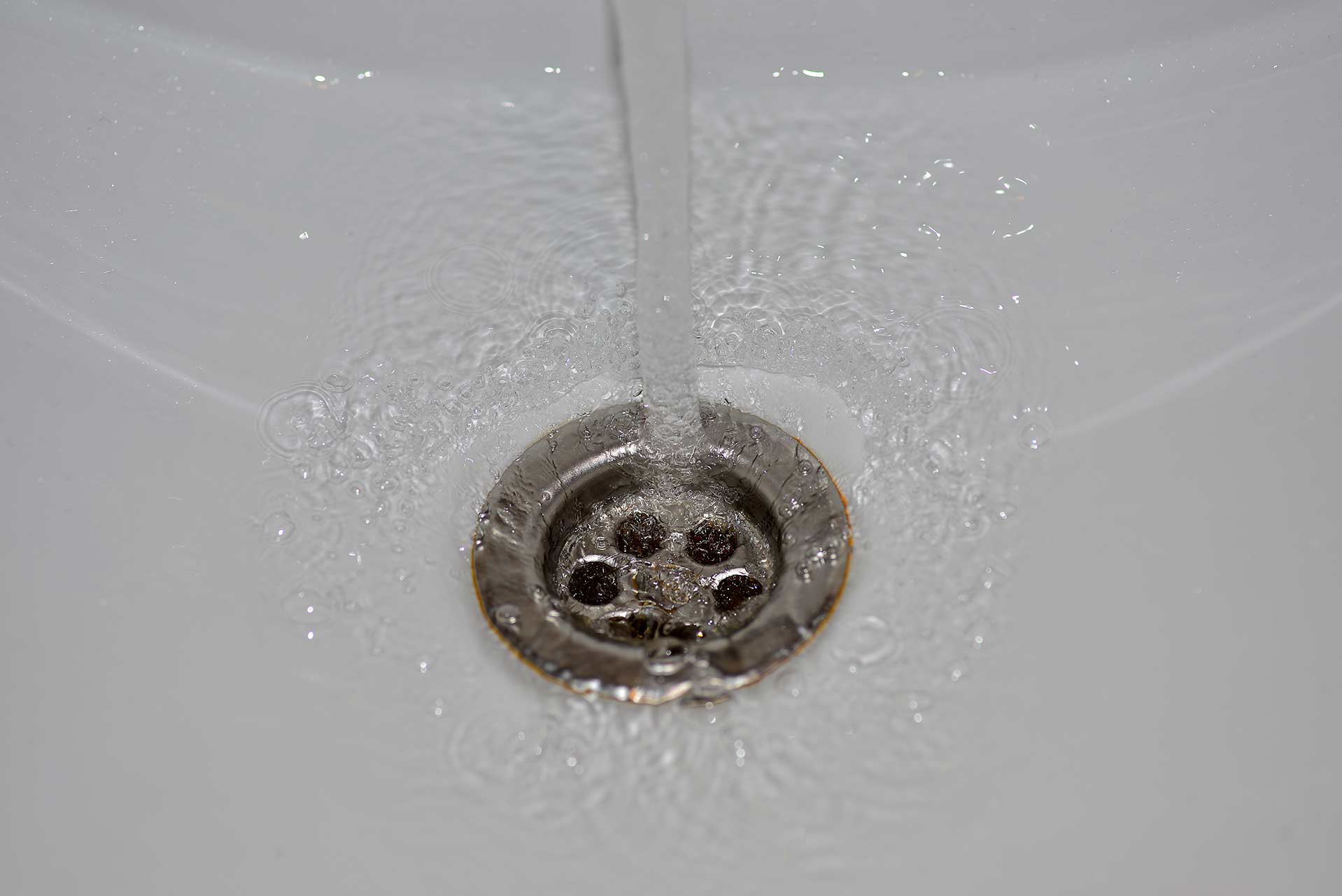 A2B Drains provides services to unblock blocked sinks and drains for properties in Scunthorpe.